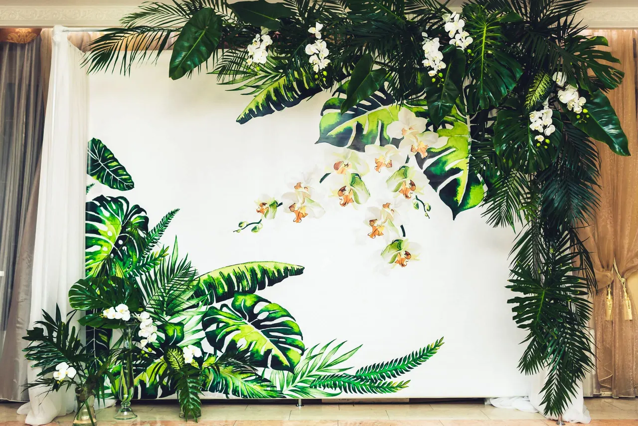 Créer une ambiance tropicale avec un papier peint panoramique de jungle