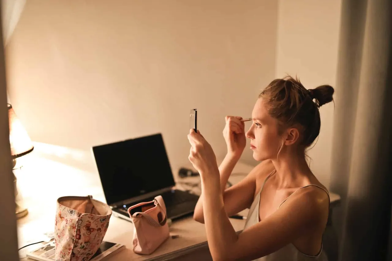 Le maquillage : art de sublimer son visage